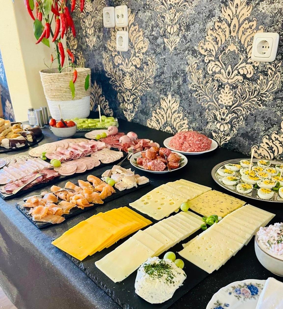 Themenhotel Rehlein 塔勒 外观 照片